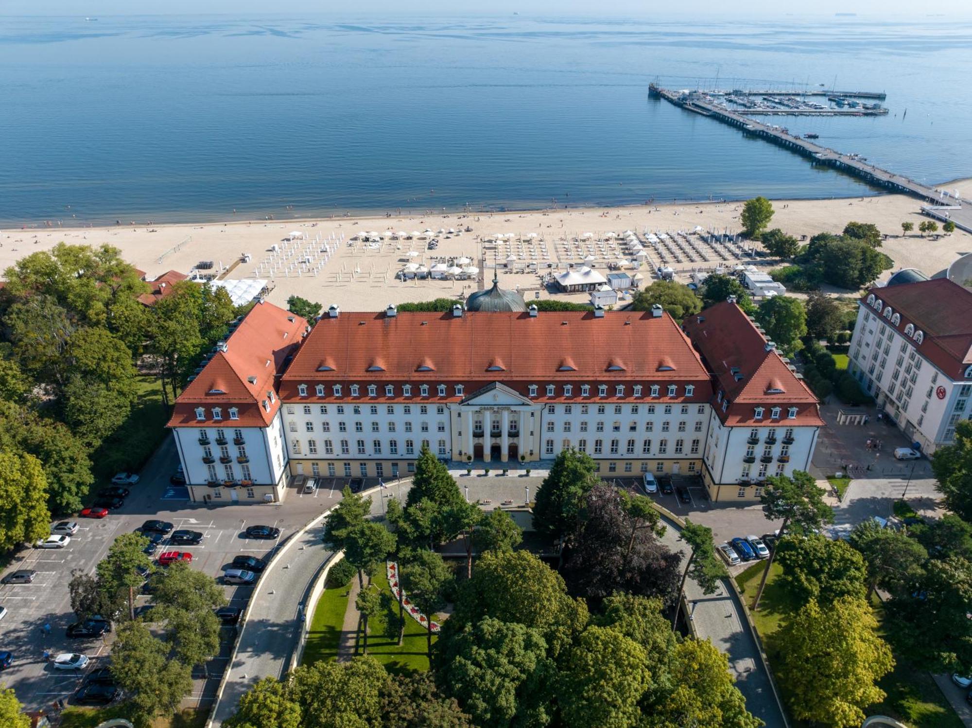 فندق سوفيتل غراند سوبوت المظهر الخارجي الصورة Aerial view of the Baltic Sea Campus
